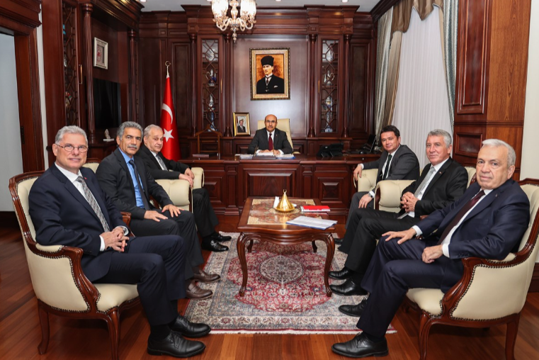 CHP BELEDİYE BAŞKANLARINDAN BURSA VALİSİ’NE ZİYARET