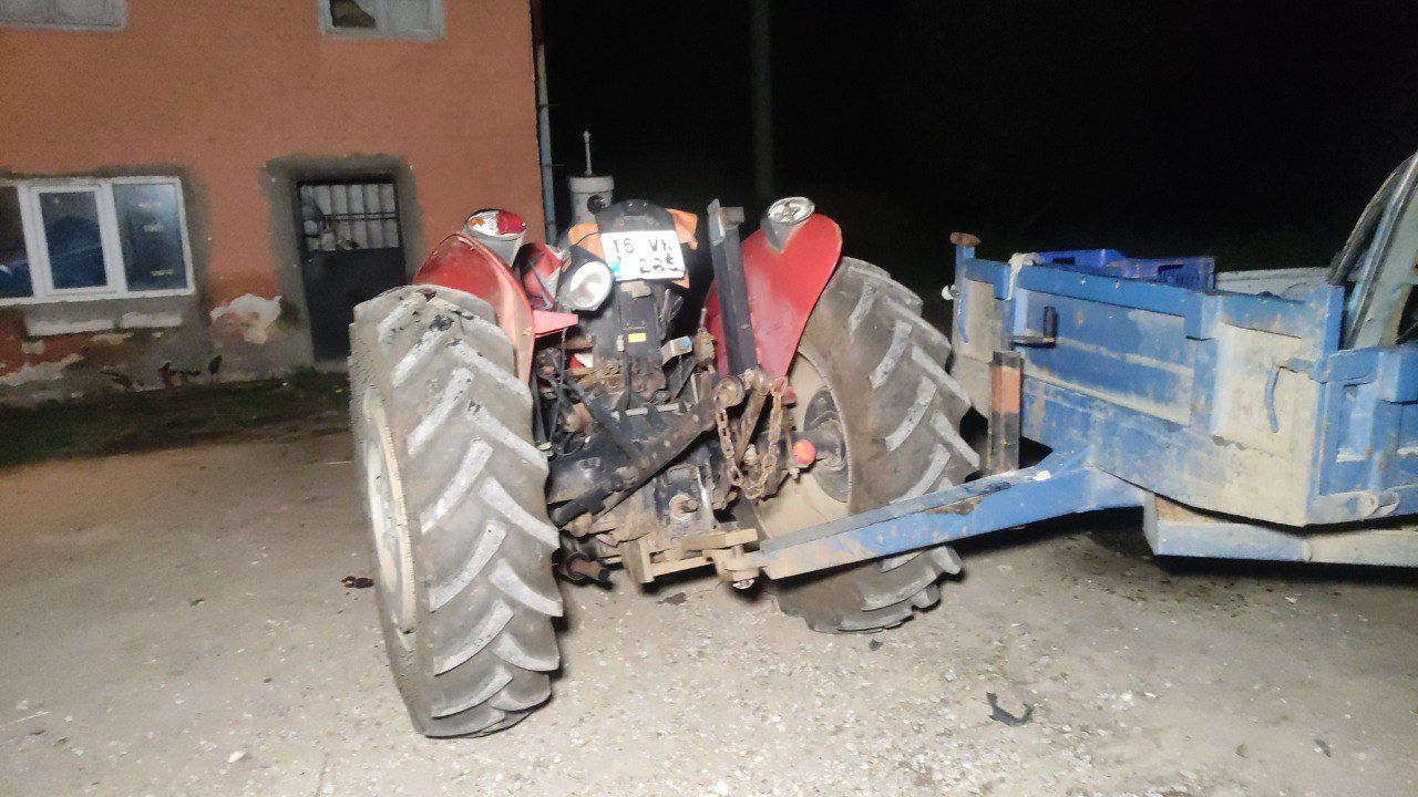 TRAKTÖR İKİYE BÖLÜNDÜ MOTORU METRELERCE SAVRULDU