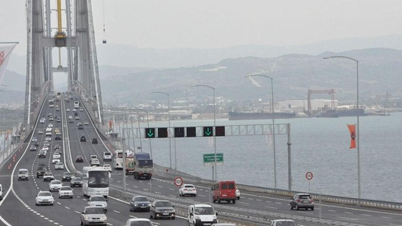 Bayramda köprü ve otoyollardan geçen araç sayısı açıklandı