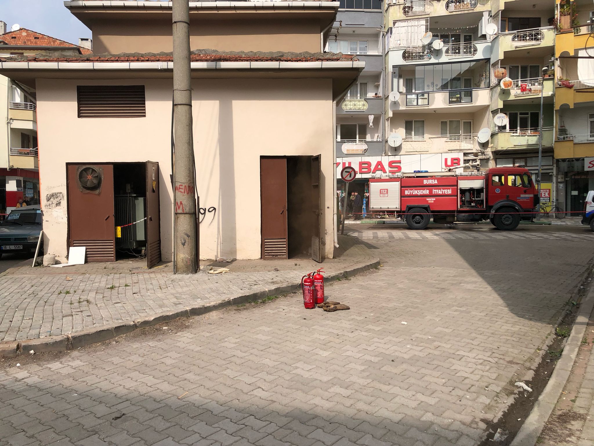 Elektrik Trafosu Patladı: Esnaf Jeneratöre Yöneldi