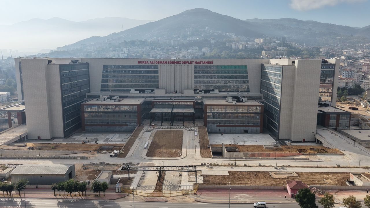 Bursa’nın En Büyük Acil Servisli Hastanesi Açılışa Gün Sayıyor